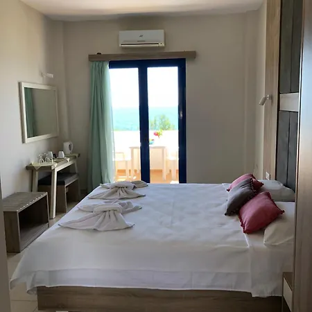 Hotel Taverna Akrogiali Loutro