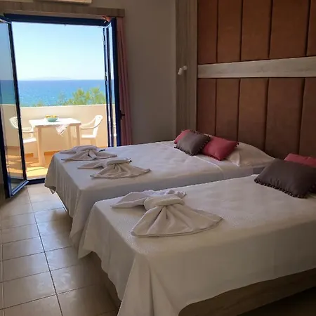 Taverna Akrogiali