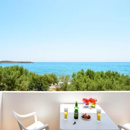 Taverna Akrogiali Loutro