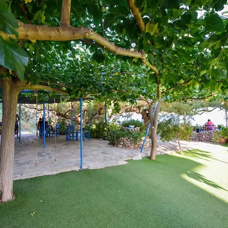 Taverna Akrogiali Hotel *
