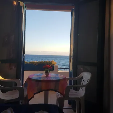 Taverna Akrogiali *