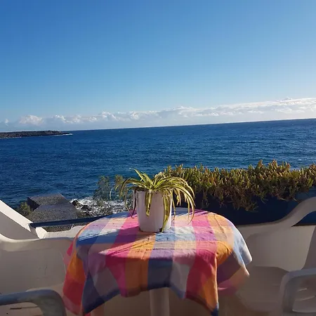 Taverna Akrogiali *