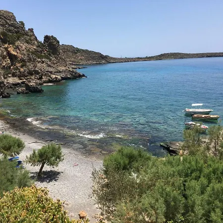 Taverna Akrogiali ホテル ルトロ