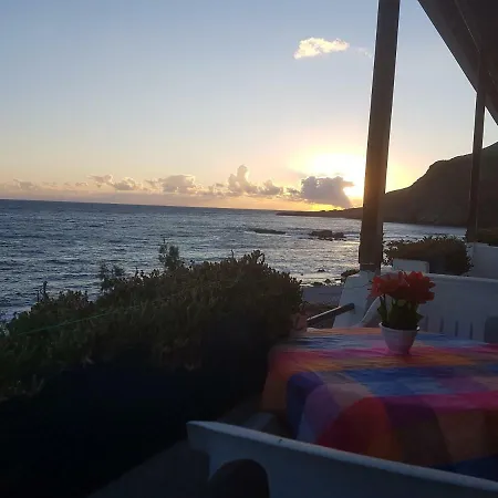 Taverna Akrogiali Hotel Loutro